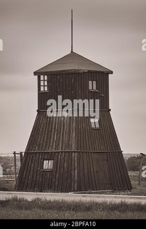Torre di guardia nel campo di concentramento di Majdanek, Lublino, Polonia Foto Stock