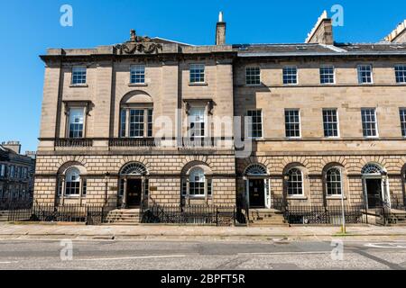 Georgian Townhouse sul lato nord di Charlotte Square, Edinburgh New Town, Scozia, Regno Unito Foto Stock