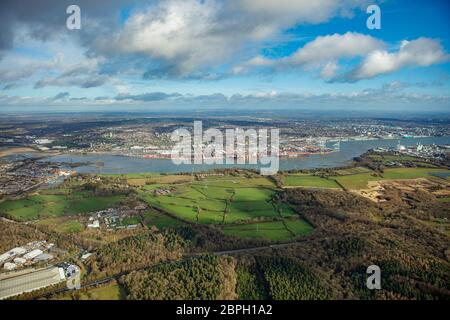 Vista aerea del porto di Southampton Foto Stock