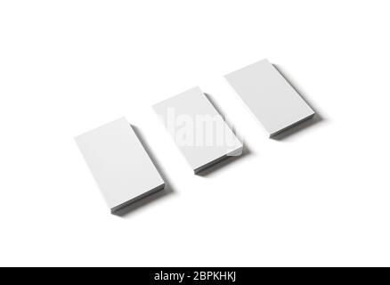 Tre pile di blank business cards isolati su sfondo bianco. Percorso di clipping. Foto Stock