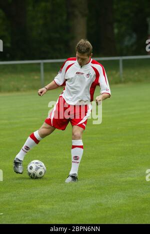 1. FC Köln - Präsentation des Kaders für die Saison 2003/2004 Geißbockheim. Foto Stock