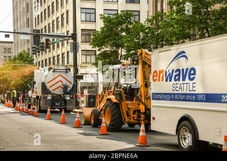 SEATTLE, WASHINGTON STATE, USA - GIUGNO 2018: Lavori stradali in una strada nel centro di Seattle. Foto Stock