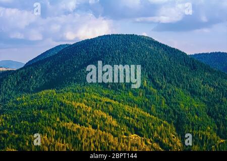 Catena montuosa dei Rhodopes nell'Europa sudorientale, Bulgaria Foto Stock