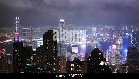 Victoria Peak, Hong Kong 06 novembre 2018:- Hong Kong città di notte Foto Stock