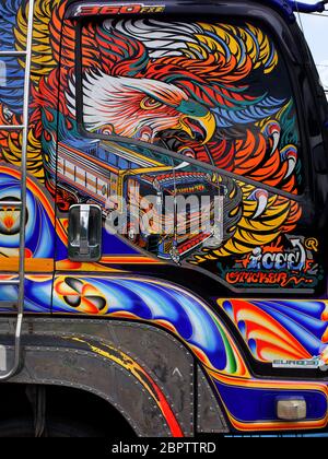 Camion decorato in Thailandia Foto Stock