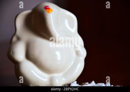 Statua di Ganesha, Statua di Shree Ganesha, ombra della statua, Signore Ganesha, Dio di religione indù, natura, cielo, Ganesha Chaturthi, Ganesha Visharjan Foto Stock