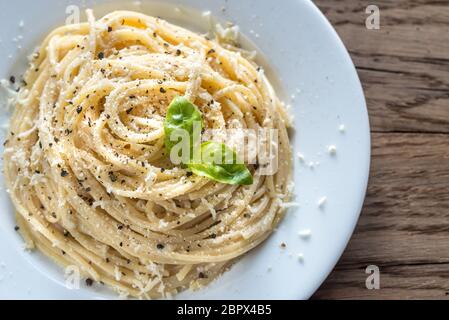 Cacio e Pepe - spaghetti cacio e pepe Foto Stock