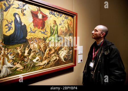 Museo di Wallraf-Richartz - Besuch von Dr. Mark Benecke - Der weltweit bekannte deutsche Kriminalbiologe und Rechtsmediziner Dr. Mark Benecke besucht das Wallraf-Richartz-Museum a Köln. Foto Stock