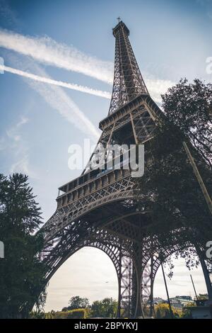 Torre Eiffel, simbolo di Parigi, Francia. Parigi i migliori destinazioni in Europa/ Foto Stock