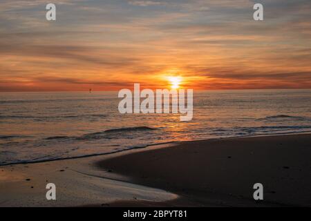 Tramonto sull'oceano in Australia del Sud Foto Stock