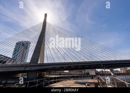 Boston Zakim bridge a Boston Downtown MA USA Foto Stock