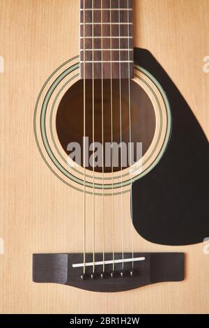 Chitarra acustica. Strumento musicale. Chitarra acustica fretboard Foto Stock