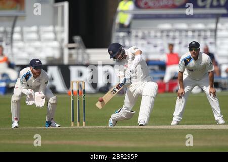 LEEDS, ENGLAND - Mark Wood of Durham durante la partita del campionato della contea di LV tra Yorkshire e Durham all'Headingley Cricket Ground, St Michaels Lane, Leeds, mercoledì 9 luglio 2014 (Credit: Mark Fletcher | MI News) Foto Stock