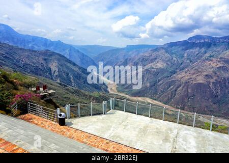 Paesaggio di Chicamocha canyon da Panachi a Santander, Colombia Foto Stock