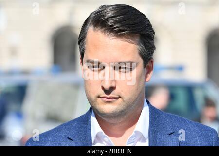 Vienna, Austria. 20th maggio, 2020. Rally della FPÖ Vienna (Freedom Party Austria). "Libertà per l'Austria - contro la follia di Corona" il 20 maggio 2020 in Piazza degli Eroi. Presidente del FPÖ Vienna Dominik Nepp. Credit: Franz PERC / Alamy Live News Foto Stock