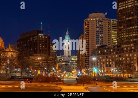 Philladelphia Municipio Torre dell Orologio in Philladelphia, Pennsylvania, USA. Tramonto Foto Stock