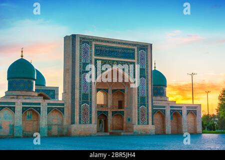 Khast Imam moschea, importante destinazione turistica a Tashkent, Uzbekistan Foto Stock