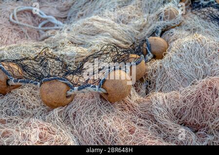 Full frame picture mostra una intricata rete da pesca Foto Stock