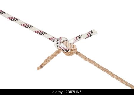 Rigger's bend knot unendo due cavi isolati su sfondo bianco Foto Stock