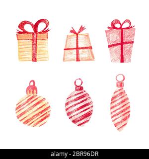 Set di albero di Natale giocattoli e regali. Le palle di Natale e color pastello ghiaccioli con strisce diagonali con ganci. Tre caselle vacanze in pa di incarto Foto Stock