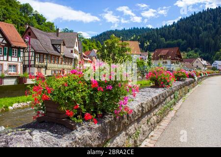 Meravigliosi Schiltach nella Foresta Nera, Germania Foto Stock