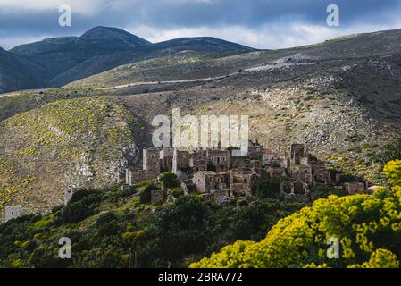 Grecia villaggio di Vatheia. Antiche case a torre abbandonate architettoniche e storiche a Vathia, sulla penisola di mani. Laconia Peloponneso Europa. Foto Stock