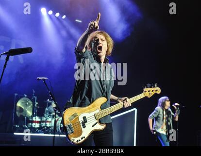 19 maggio 2020 - Foreigner ha annunciato di aver annullato il loro Juke Box Heroes Tour 2020 con Kansas ed Europa a causa di COVID-19. File Photo: Foreigner 2019 Tour, FirstOntario Concert Hall, Hamilton, Ontario, Canada. (Immagine di credito: © Brent Perniac/AdMedia tramite CAVO ZUMA) Foto Stock