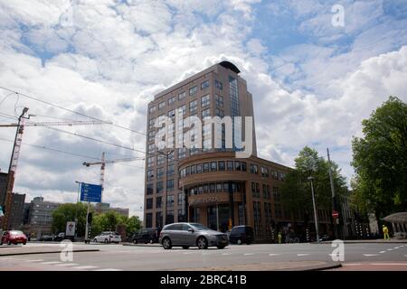 Ingresso Sarphatti Plaza Building ad Amsterdam Olanda 15 maggio 2020 Foto Stock