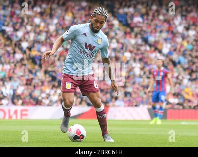 LONDRA, INGHILTERRA - 31 AGOSTO 2019: Douglas Luiz Soares de Paulo di Villa raffigurata durante la partita della Premier League 2019/20 tra il Crystal Palace FC e l'Aston Villa FC al Selhurst Park. Foto Stock