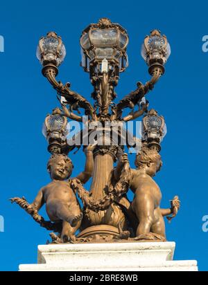 Particolare del ponte Alexandre III di Parigi, Francia Foto Stock