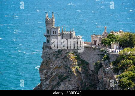 Il famoso castello Swallow's Nest sulla roccia nel Mar Nero in Crimea, Russia Foto Stock