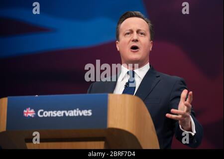 Il primo ministro britannico David Cameron ha pronunciato il suo discorso ai leader La Conferenza del Partito conservatore nel 2015 Foto Stock