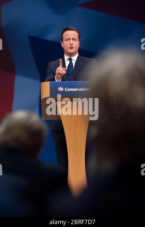 Il primo ministro britannico David Cameron ha pronunciato il suo discorso ai leader La Conferenza del Partito conservatore nel 2015 Foto Stock