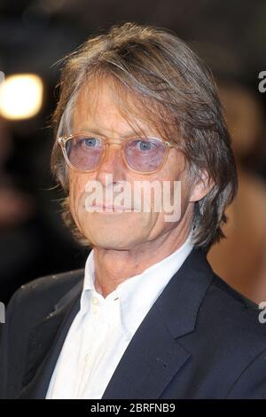 Bruce Robinson alla prima britannica del Rum Diary, Odeon Kensington, Londra. 3 novembre 2011 © Paul Treadway Foto Stock