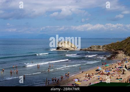 La roccia di San Francesco, la Baia di Trentova, Agropoli perla del Cilento, Salerno, Campania, Italia Foto Stock