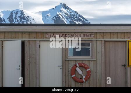 Molo a NY-Alesund, Spitzbergen, Svalbard Foto Stock