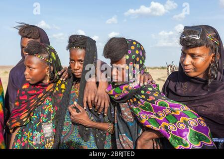 fulani bororo tribù donne in festa nomade nel deserto del Sahara Foto Stock