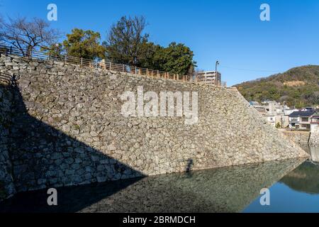 Rovine del Castello di Mihara, conosciuto anche come Castello di Ukishiro, situato nella città di Mihara, Prefettura di Hiroshima. Prefettura di Hiroshima, Giappone Foto Stock