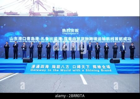 22 maggio 2020, Hunchun, Hunchun, Cina: JilinÃ¯Â¼Å'CHINA-on 15 maggio 220 container loading hunchun della provincia di jilin 'via seta no 1''' giro di mais della ditta russa rubino porto arrivato nel porto di Shandong Qingdao, questo è anche il ''hunchun - rubino legato - ningbo'' dopo un altro nuovo traffico merci per il commercio interno transfrontaliero rotte, jilin provincia di jilin commercio nazionale in uscita formò il nuovo modello di 'doppio parallelo'. E' di grande importanza che la provincia di jilin apra un nuovo canale di trasporto commerciale interno, per unb, attraverso i porti di prestito per uscire in mare Foto Stock