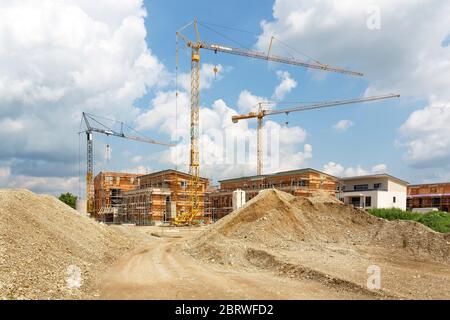 Rohbau eines Mehrfamilienhauses, Deutschland Foto Stock