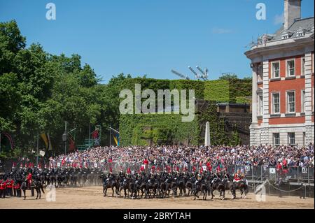 10 giugno 2017. The Colonels Review 2017, la prova finale per Trooping the Color, Horse Guards Parade, Londra, UK Foto Stock