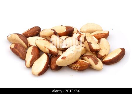 Bio frutti di brasile isolati su sfondo bianco Foto Stock