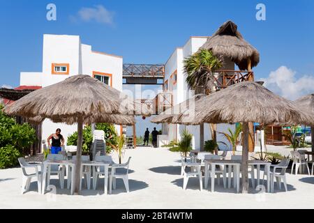 Hotel sulla spiaggia di Mahahaul, Costa Maya, Quintana Roo, Messico, Nord America Foto Stock