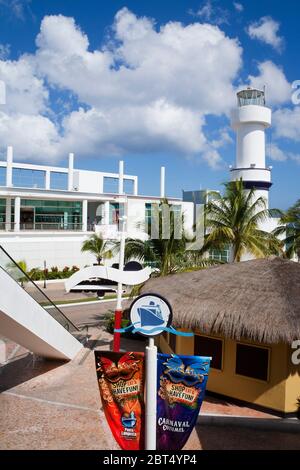 Centro commerciale Punta Langosta sull'isola di Cozumel, Quintana Roo, Messico Foto Stock