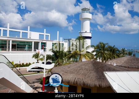 Centro commerciale Punta Langosta sull'isola di Cozumel, Quintana Roo, Messico Foto Stock