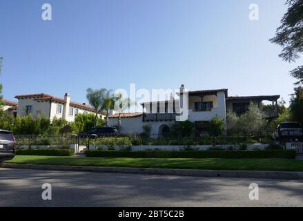 Beverly Hills, California, USA 22 maggio 2020 UNA visione generale dell'atmosfera del sito dell'incidente aereo 1946 XF-11 di Howard Hughe a 802 e 805 N.Linden Drive il 22 maggio 2020 a Beverly Hills, California, USA. Foto di Barry King/Alamy Stock foto Foto Stock