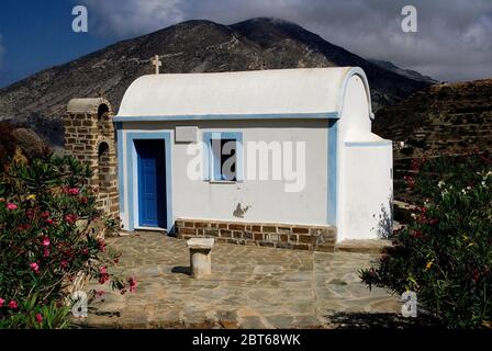 Grecia, isola di Karpathos, piccola chiesa nel villaggio di Olympos. Foto Stock