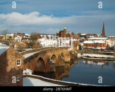 Dumfries Auld Briga in inverno neve, Dumfries Foto Stock