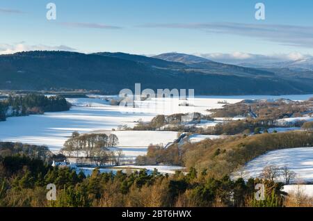 Loch Ken, Galloway in neve a metà inverno Foto Stock