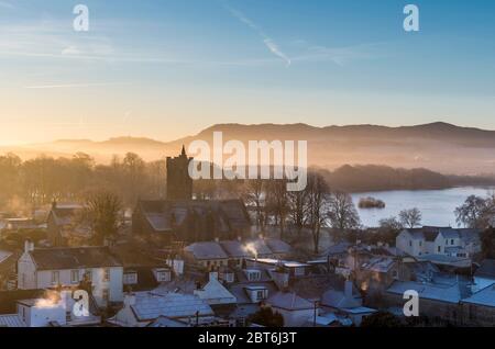 Castello Douglas in gelata profonda durante l'alba di prima mattina Foto Stock